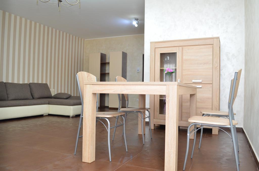 Bhoeme Apartament Oradea Exterior photo